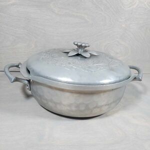 Vintage EVERLAST Forged Aluminum 2 Covered Casserole Dish vintage flower‎